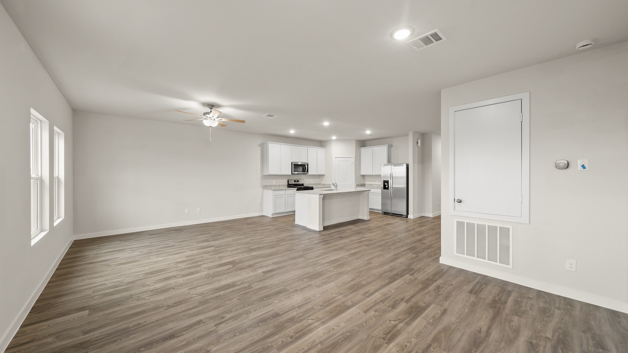 9728 Caney Bend Road Conroe, TX 77303 - Photo 10 of 23 representative photo
