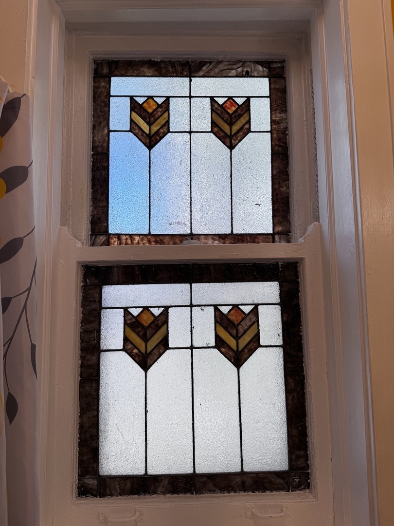 6249 North Sheridan Road, Unit 5 Chicago, IL 60660 - Photo 25 of 32 a view of a car garage