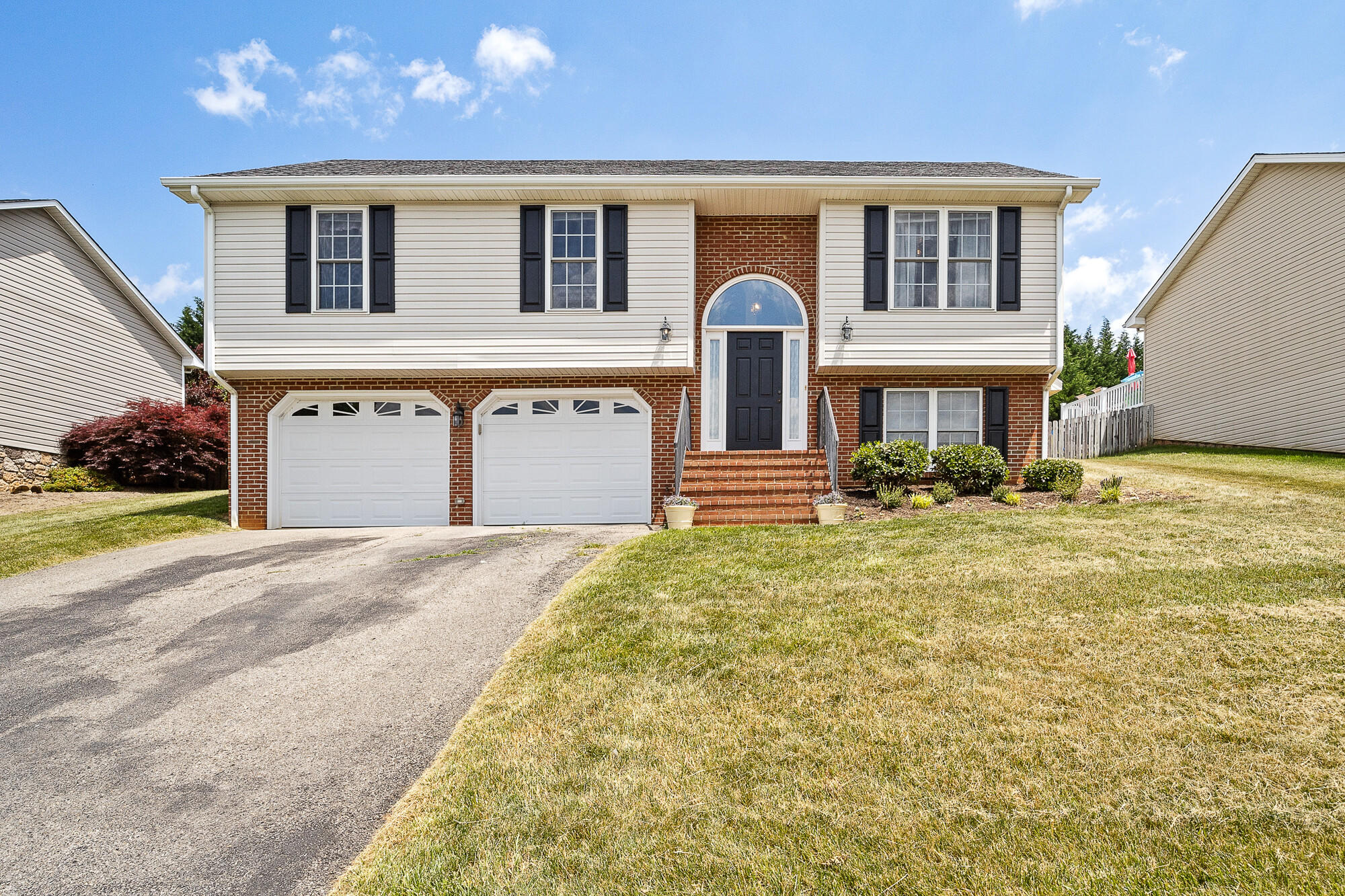 01_1728_Meadows_Rd01_mls