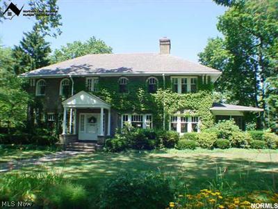 2605 Norfolk Road Cleveland, OH 44106 - Photo 1 of 1 Gallery Image 1