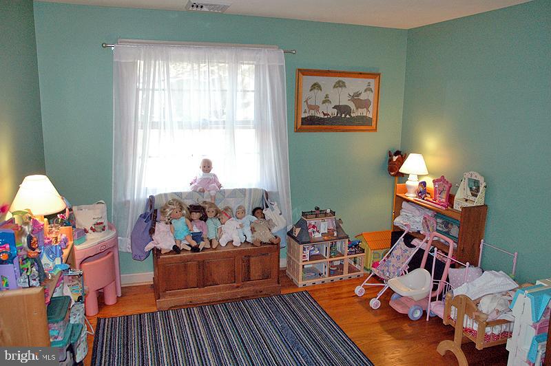 2103 Clover Hill Road Lancaster, PA 17603 - Photo 11 of 13 Gallery Image 11