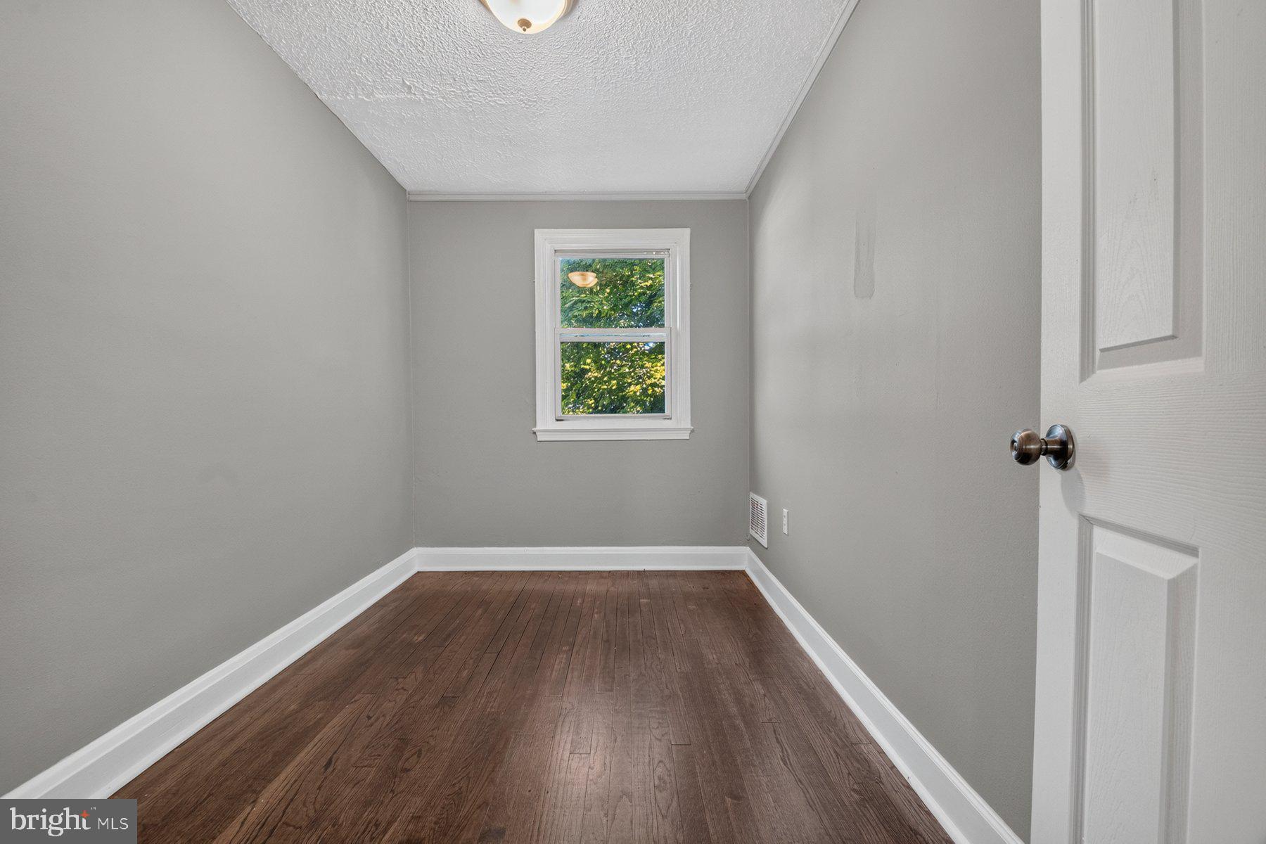 2112 Firethorn Road Baltimore, MD 21220 - Photo 15 of 24