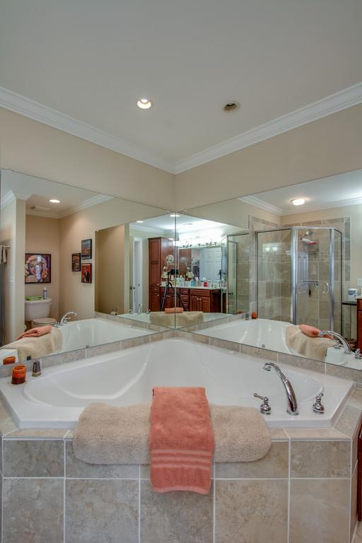 7100 Dale Ridge Road Lancaster, TN 38569 - Photo 16 of 29 and a jacuzzi tub! Bring your bubble bath or bath oils!