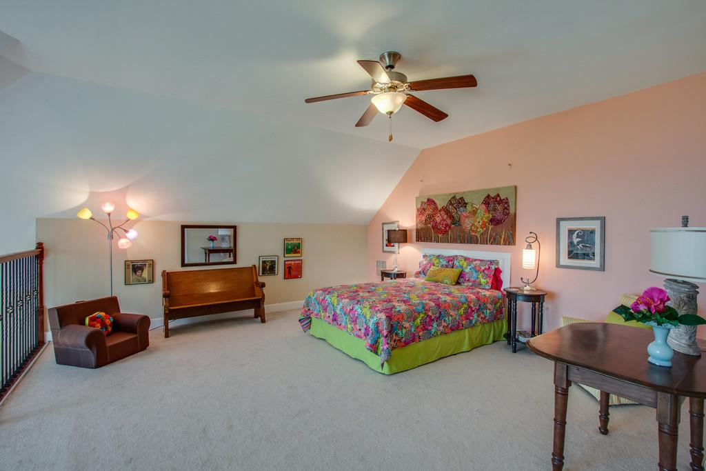 7100 Dale Ridge Road Lancaster, TN 38569 - Photo 23 of 29 This Designer turned the loft into a special guest room...if you choose, it could be an office, TV lounge, pool table area, etc