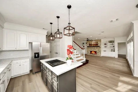 $725,000 | 4210 Alcorn Glen Lane, Sugar Land, TX 77479