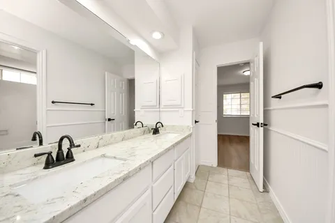 $725,000 | 4210 Alcorn Glen Lane, Sugar Land, TX 77479