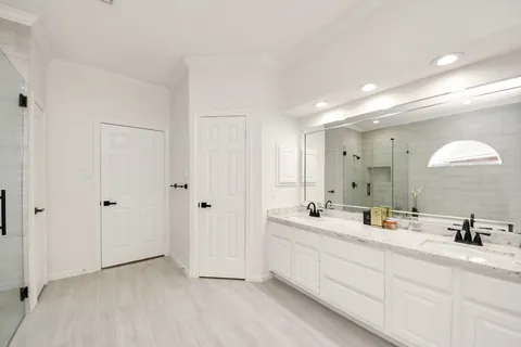 $725,000 | 4210 Alcorn Glen Lane, Sugar Land, TX 77479