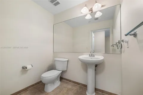 $475,000 | 7375 Southwest 90th Street, Unit TH107, Miami, FL 33156