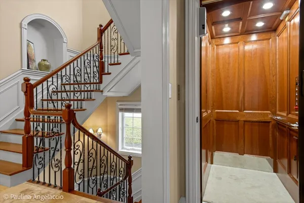 $3,750,000 | 414 Dana Lane, Barrington Hills, IL 60010