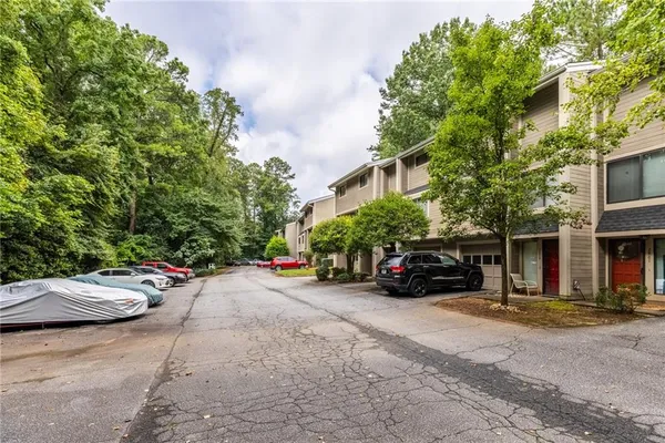 $2,100 | 2875 Torreya Way Southeast, Marietta, GA 30067