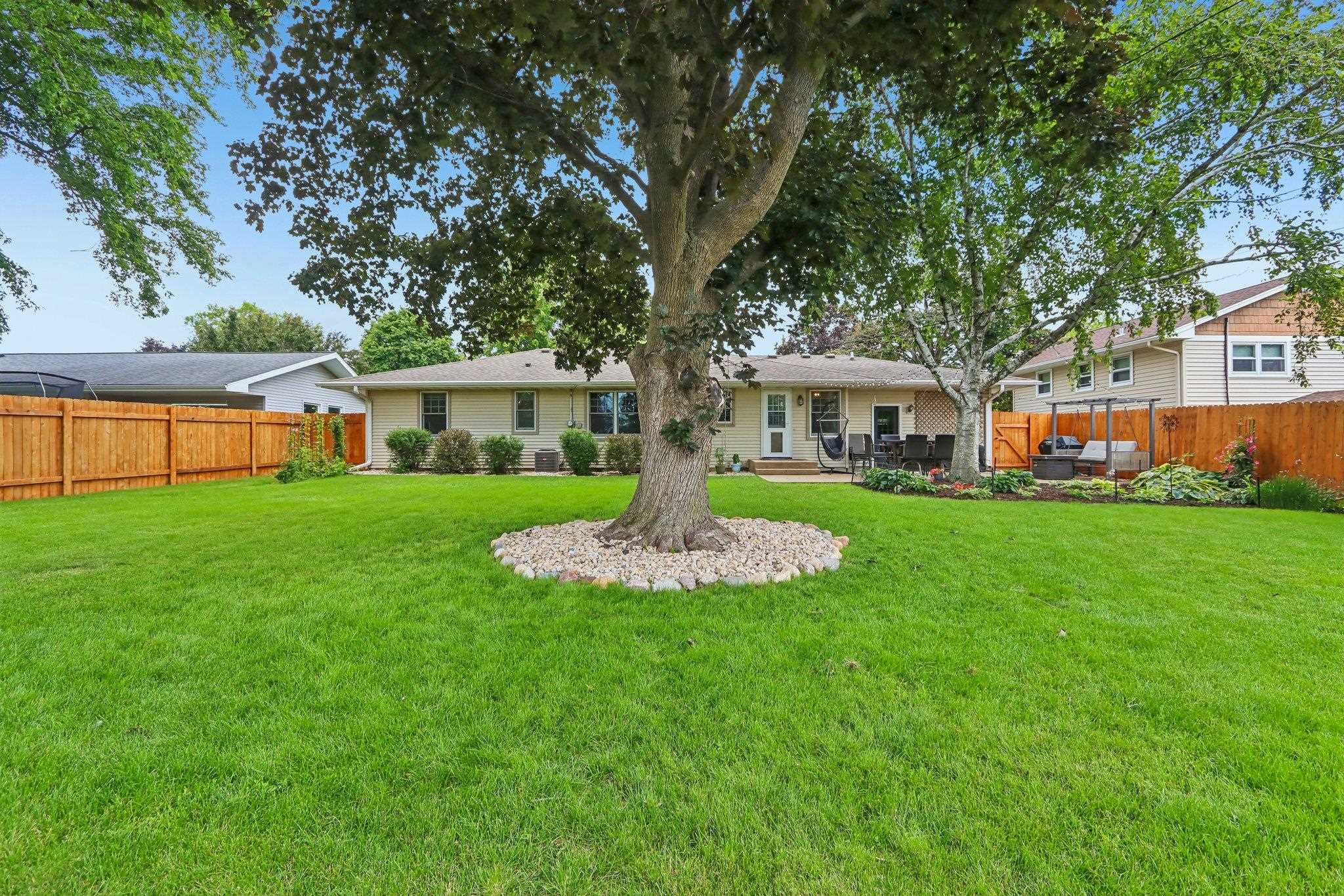 204 6th Street Waunakee, WI 53597 - Photo 42 of 58