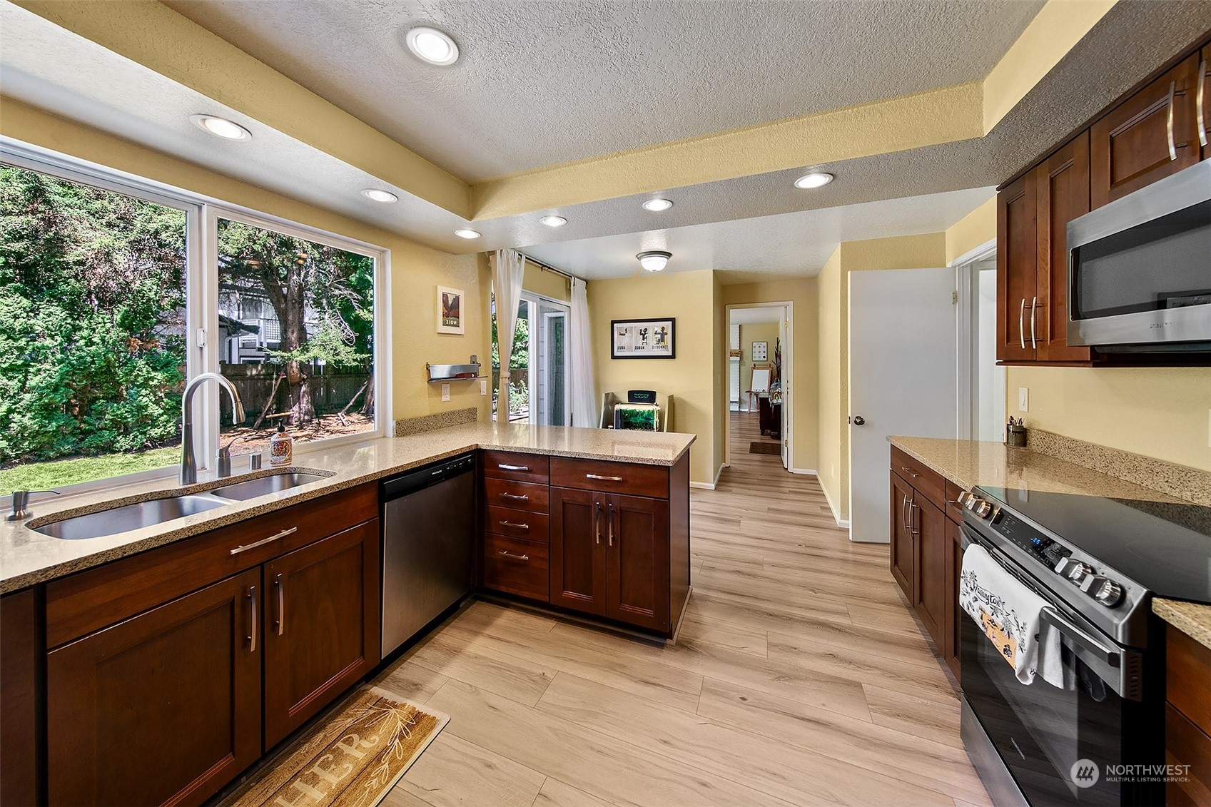 5707 151st Place Southwest Edmonds, WA 98026 - Photo 16 of 33 Gallery Image 16