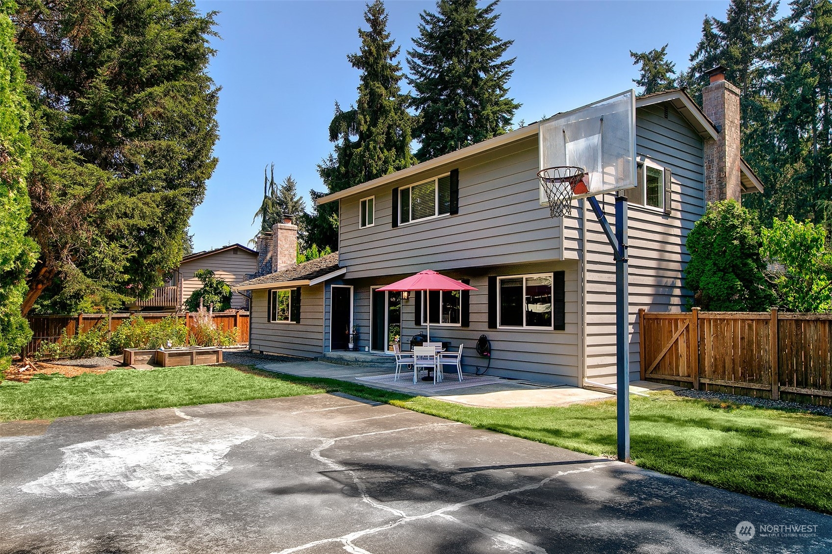 5707 151st Place Southwest Edmonds, WA 98026 - Photo 2 of 33 Gallery Image 2