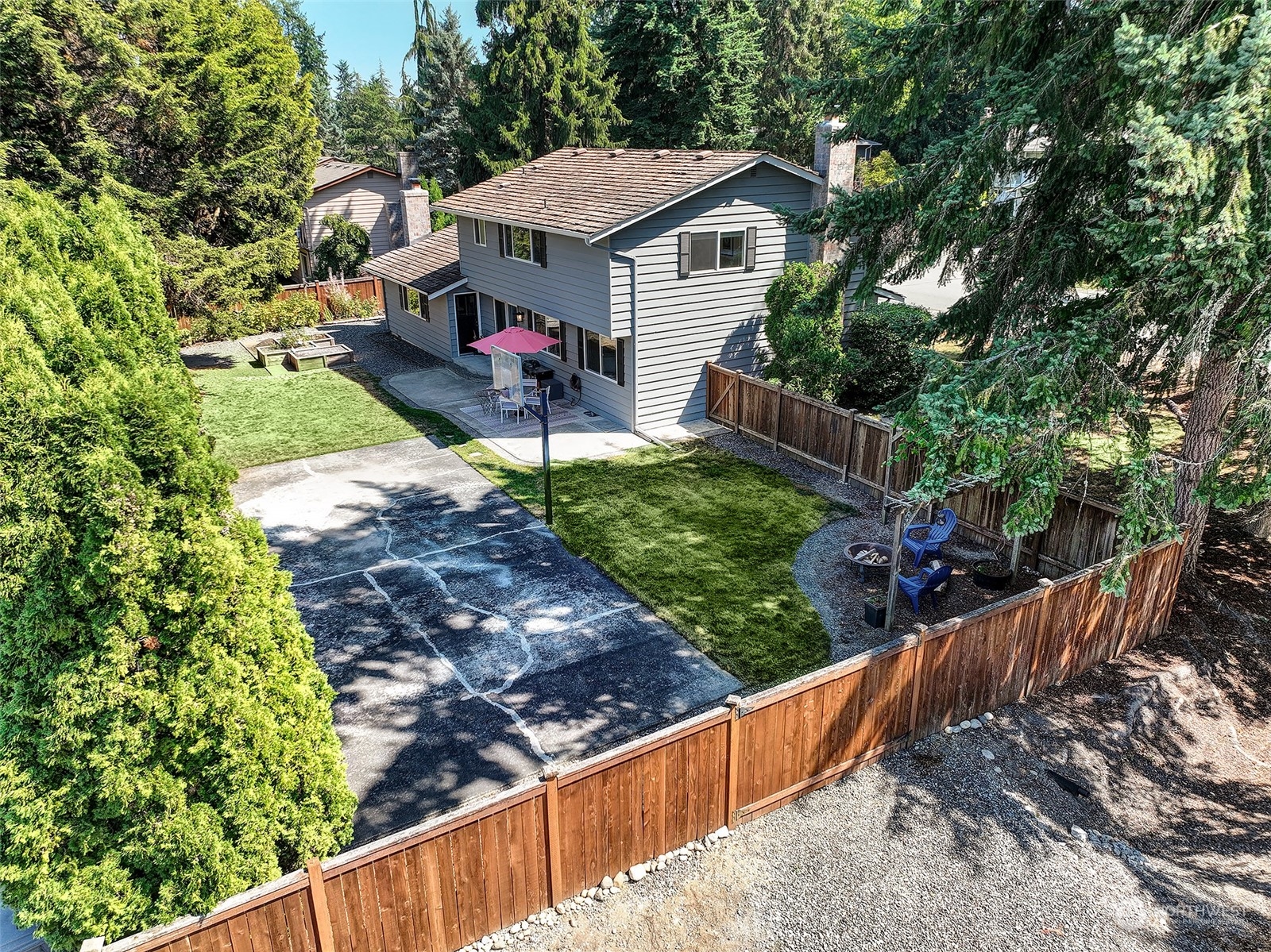5707 151st Place Southwest Edmonds, WA 98026 - Photo 5 of 33 Gallery Image 5