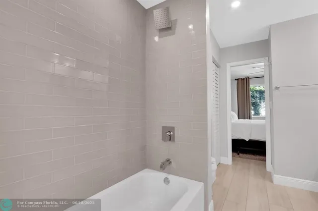 $428,000 | 1869 Northeast 15th Avenue, Unit 1869, Fort Lauderdale, FL 33305