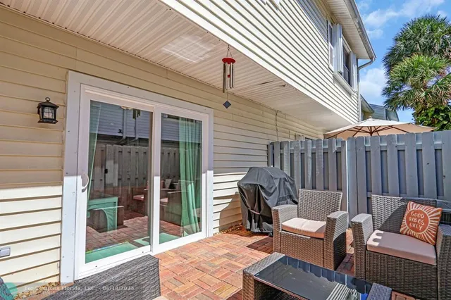 $428,000 | 1869 Northeast 15th Avenue, Unit 1869, Fort Lauderdale, FL 33305