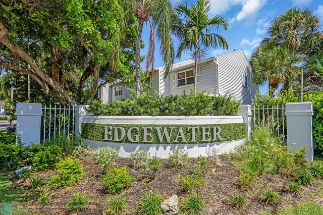 $428,000 | 1869 Northeast 15th Avenue, Unit 1869, Fort Lauderdale, FL 33305