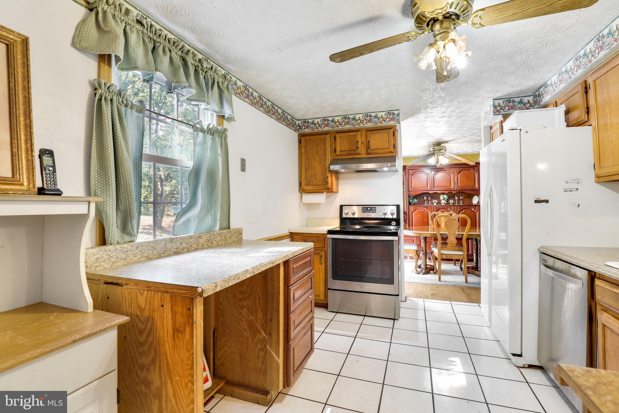 3207 Northmont Road Baltimore, MD 21244 - Photo 12 of 46