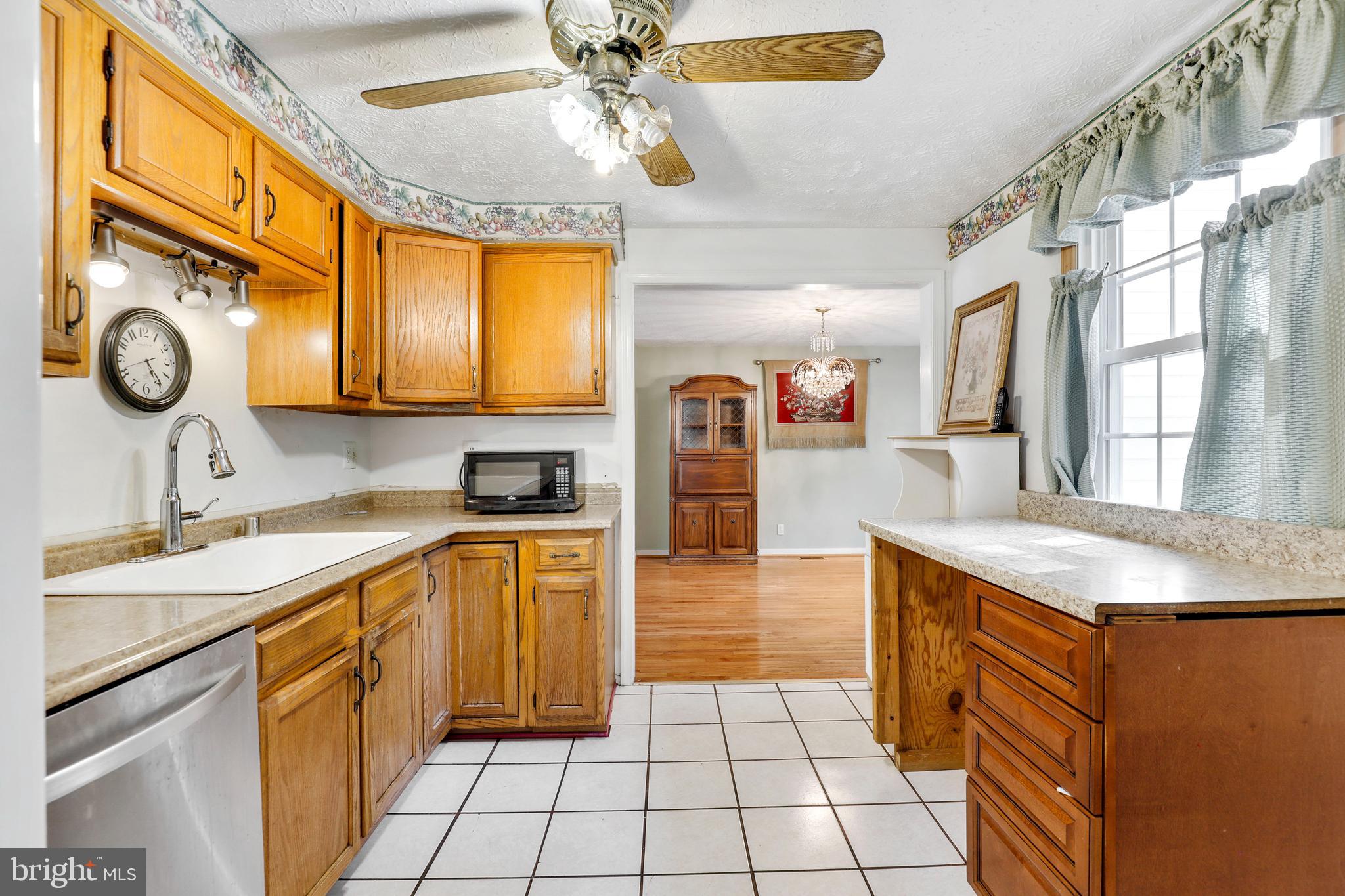 3207 Northmont Road Baltimore, MD 21244 - Photo 15 of 46