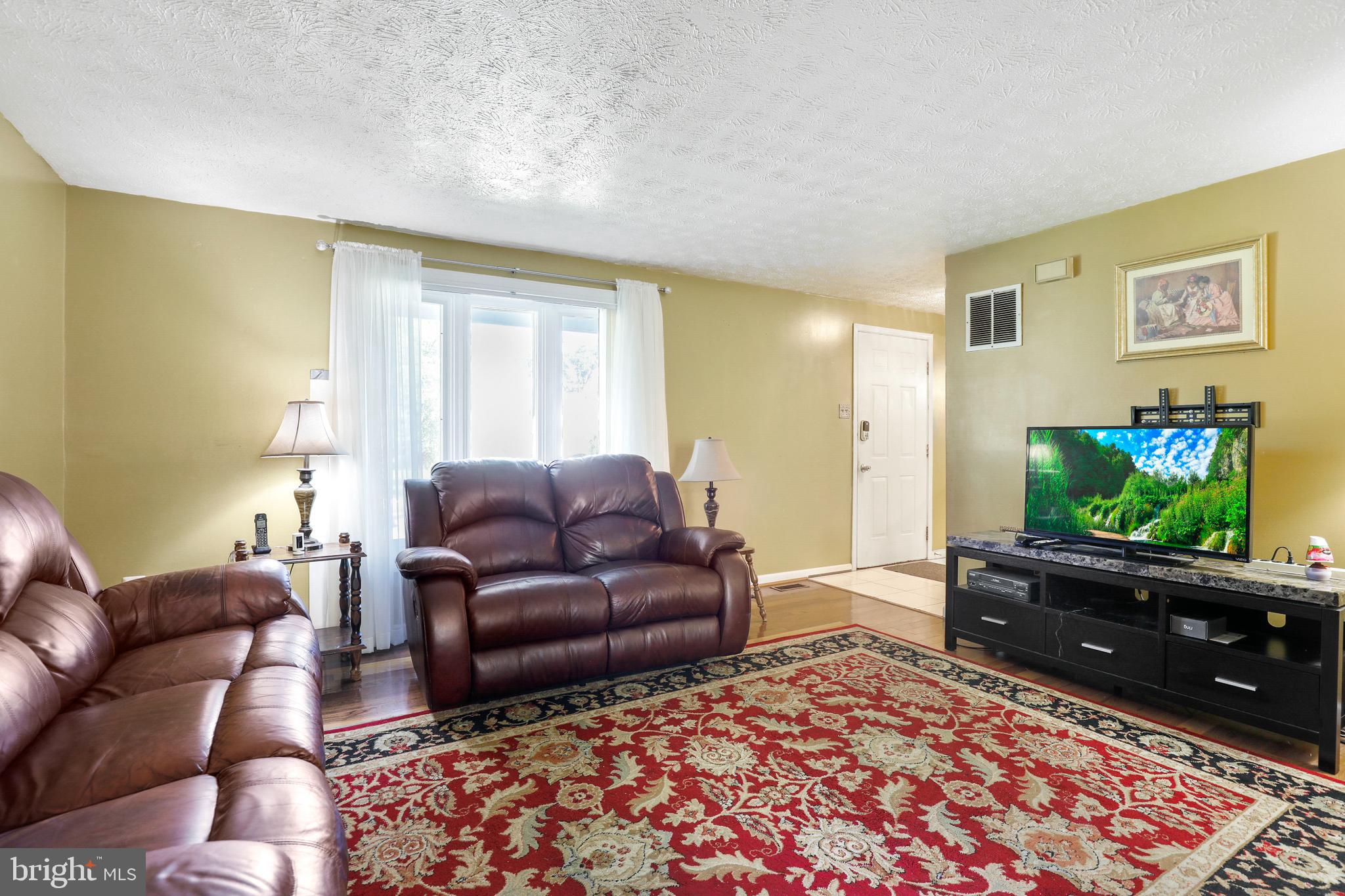 3207 Northmont Road Baltimore, MD 21244 - Photo 18 of 46 Family Room