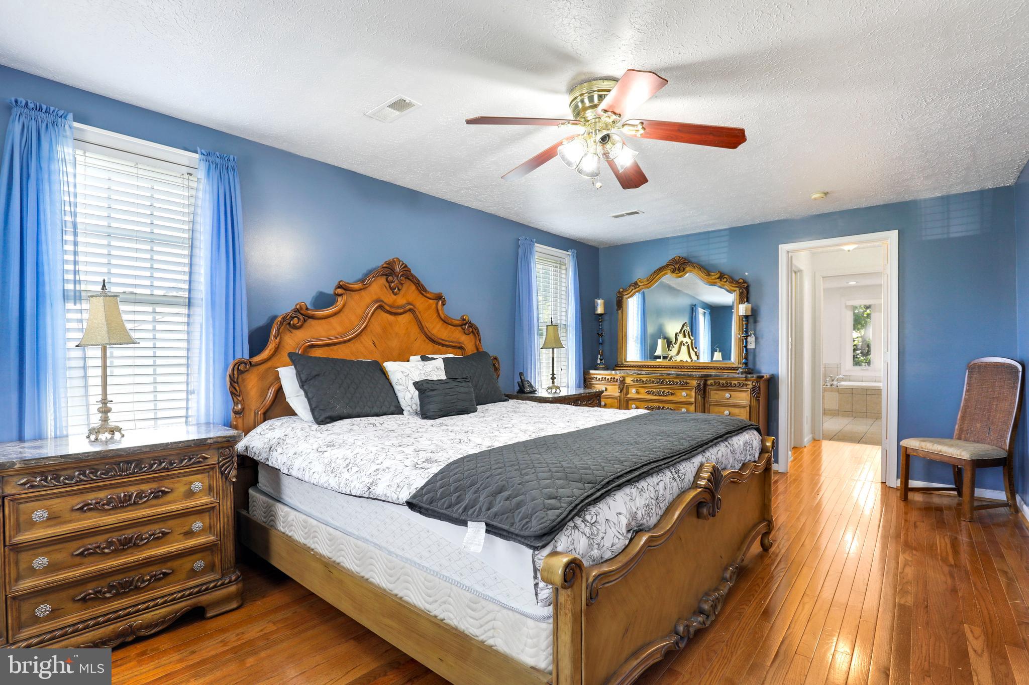 3207 Northmont Road Baltimore, MD 21244 - Photo 28 of 46 Owner's Suite