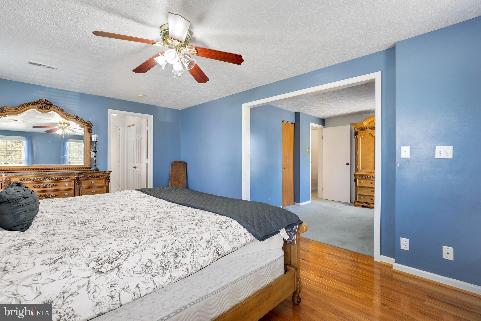 3207 Northmont Road Baltimore, MD 21244 - Photo 29 of 46 Owner's Suite
