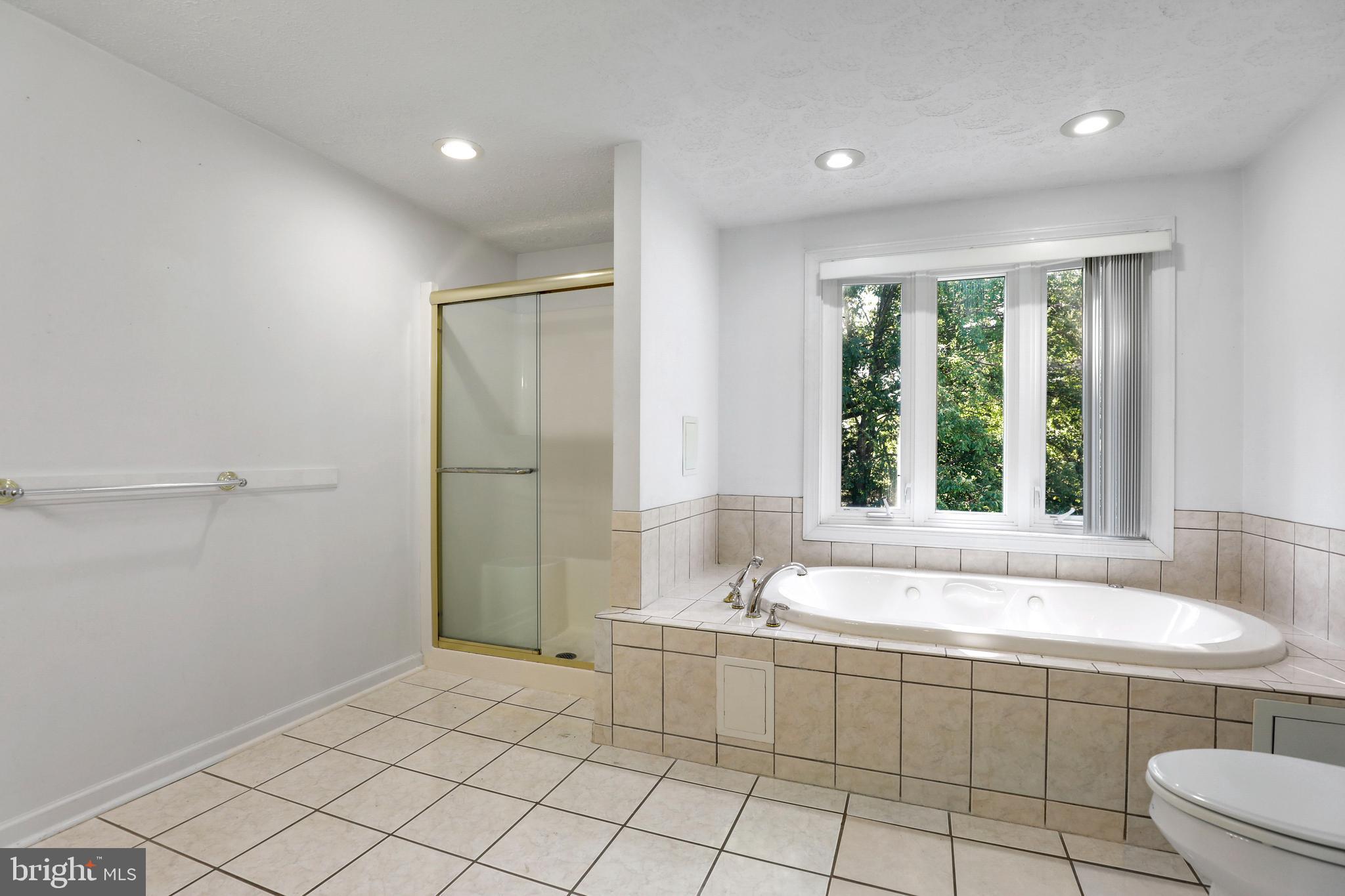 3207 Northmont Road Baltimore, MD 21244 - Photo 32 of 46 Owner's Bathroom