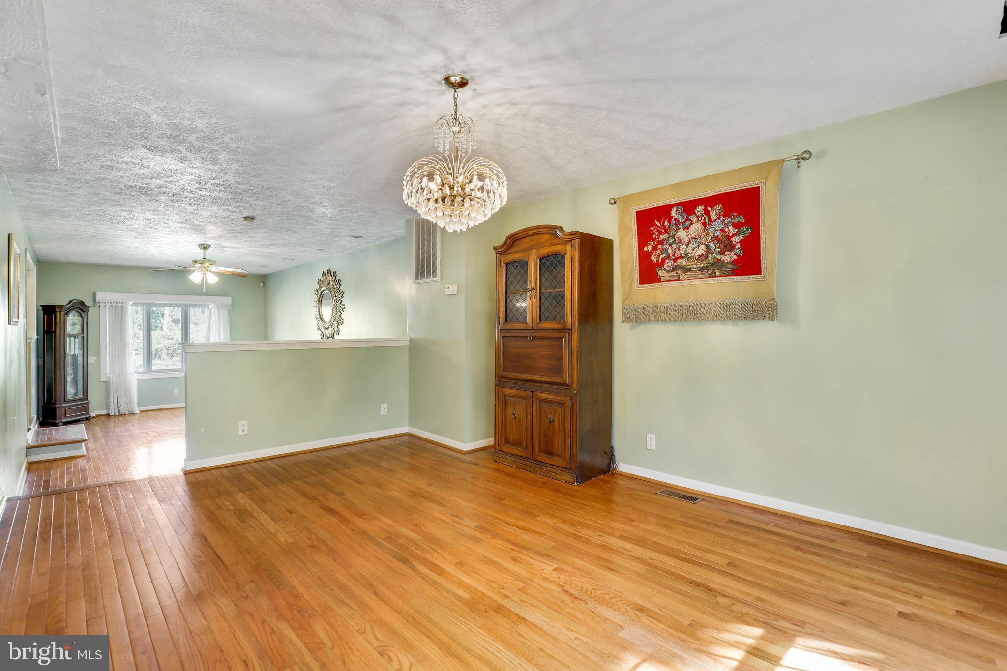 3207 Northmont Road Baltimore, MD 21244 - Photo 7 of 46 Dining Room