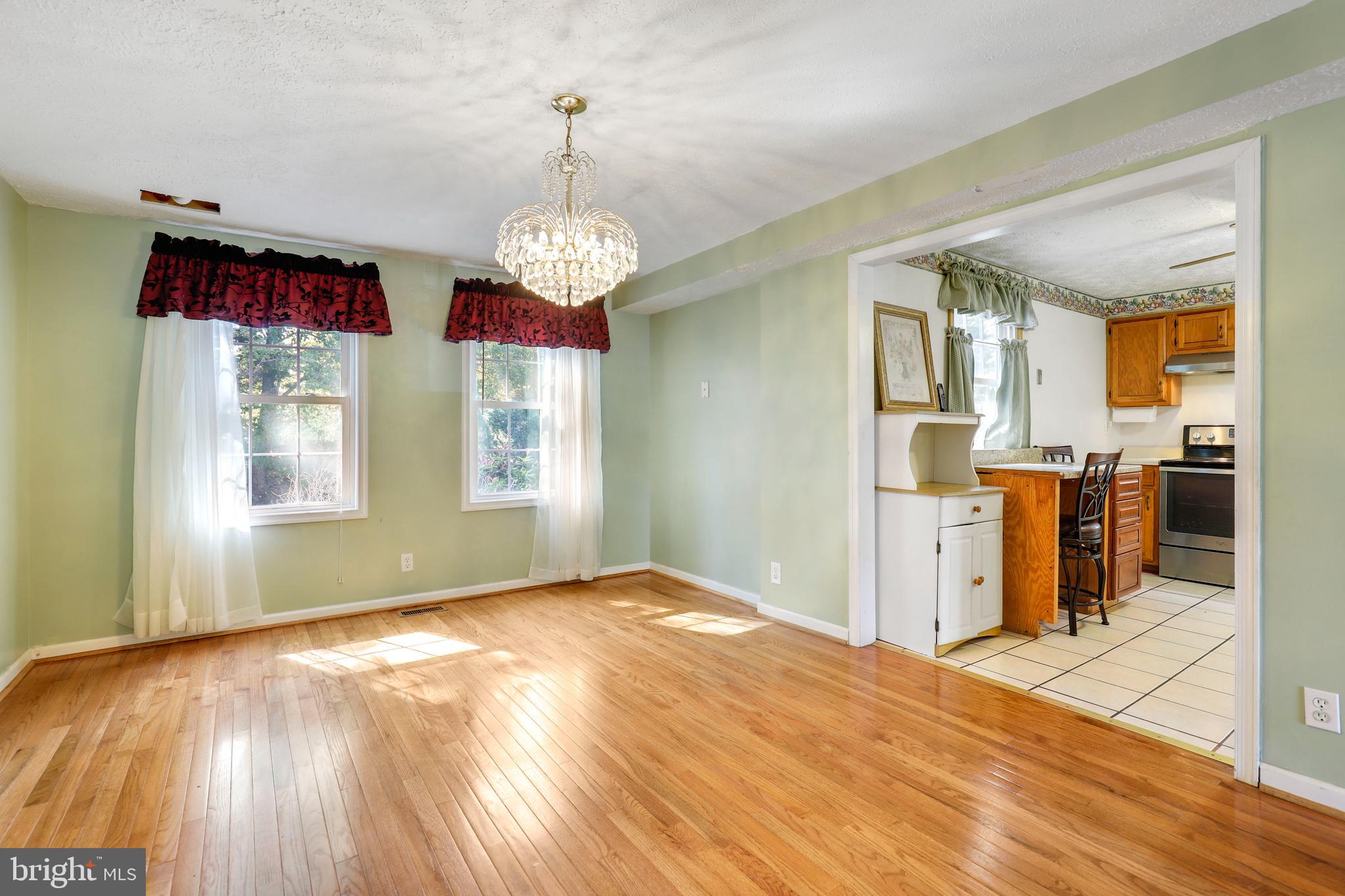 3207 Northmont Road Baltimore, MD 21244 - Photo 8 of 46 Dining Room