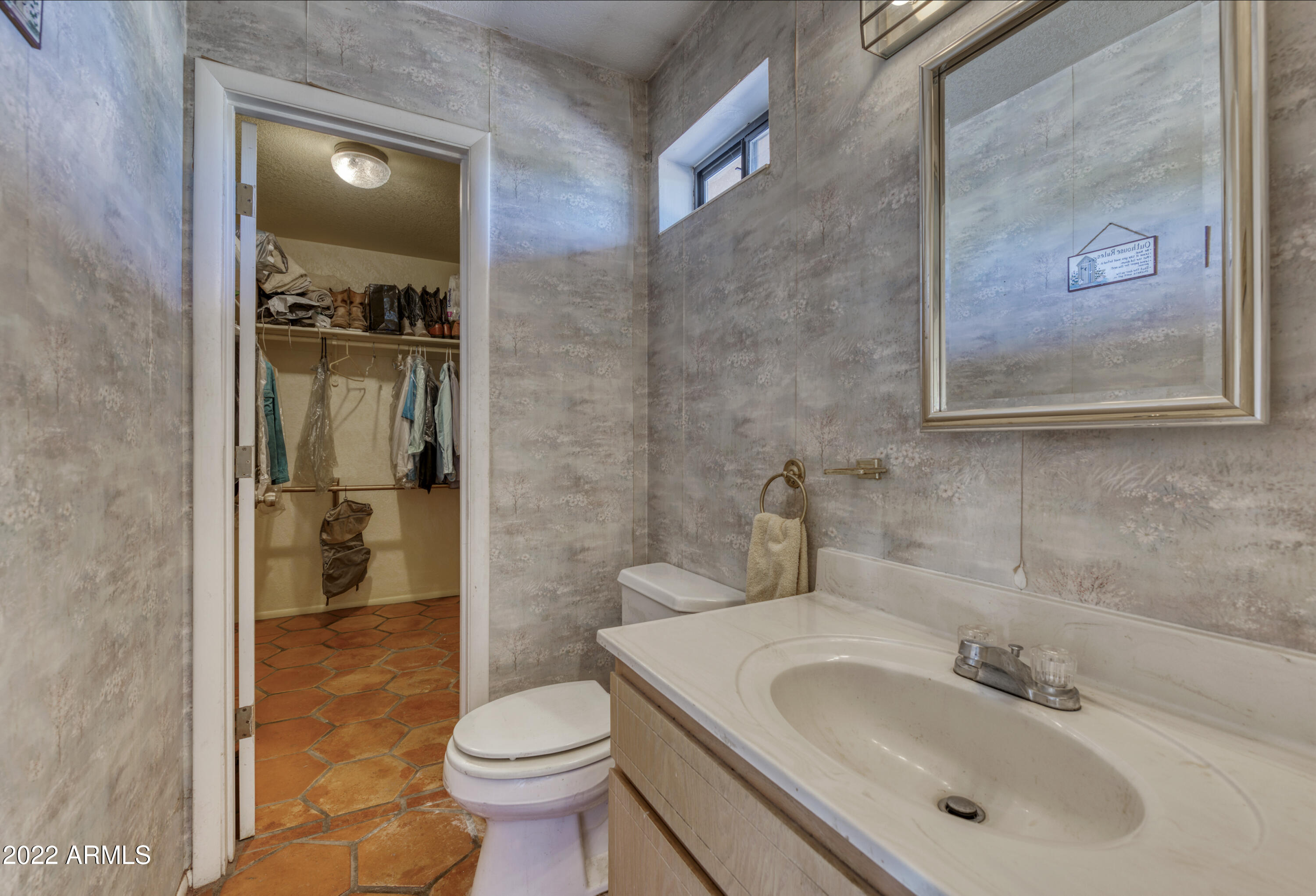 31601 North 168th Street Rio Verde, AZ 85263 - Photo 12 of 27 Half Bath attached to Bedroom 1