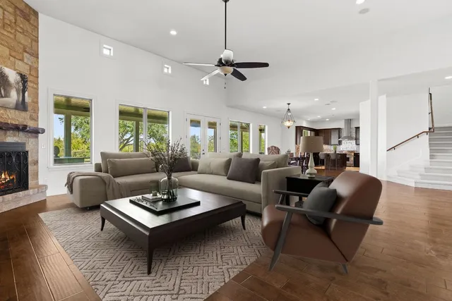 $6,500 | 1124 County Road 301, Elgin, TX 78621