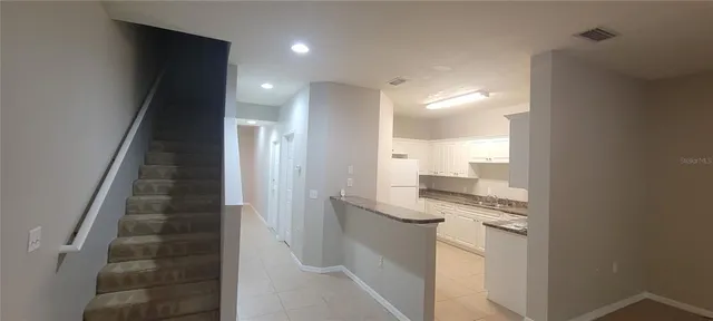 $1,650 | 1571 Northwest 29 Road, Unit 6, Gainesville, FL 32605