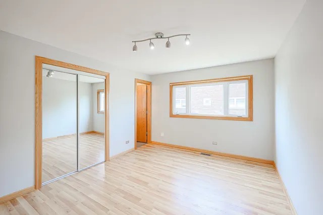 $660,000 | 7549 Banks Street, Justice, IL 60458