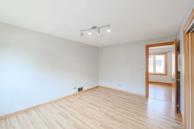 $660,000 | 7549 Banks Street, Justice, IL 60458