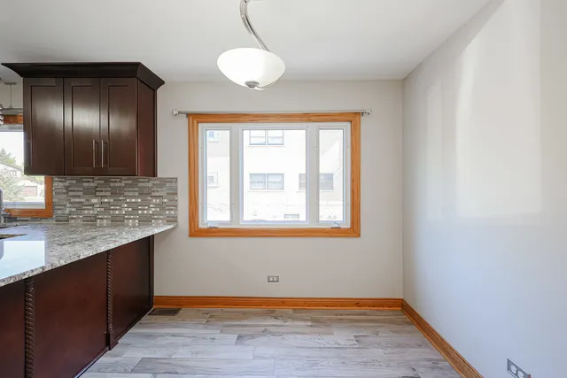 $660,000 | 7549 Banks Street, Justice, IL 60458