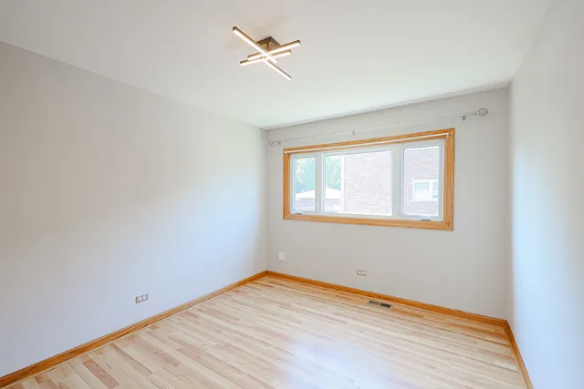 $660,000 | 7549 Banks Street, Justice, IL 60458