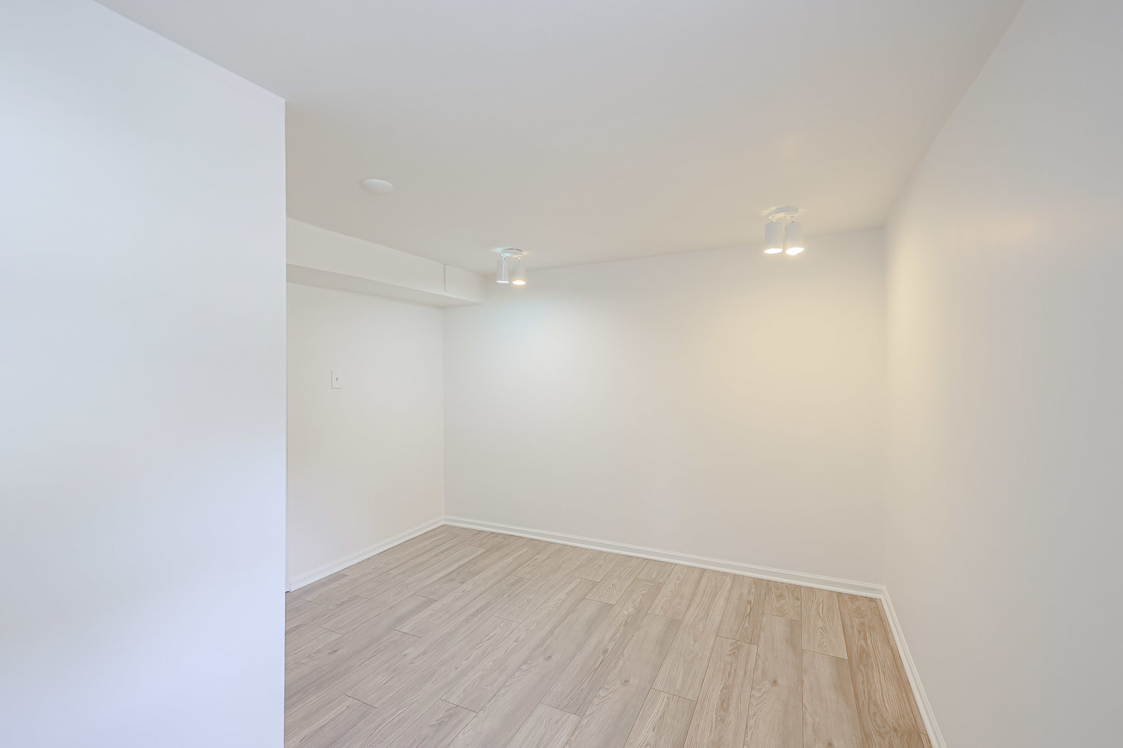 7549 Banks Street Justice, IL 60458 - Photo 43 of 82