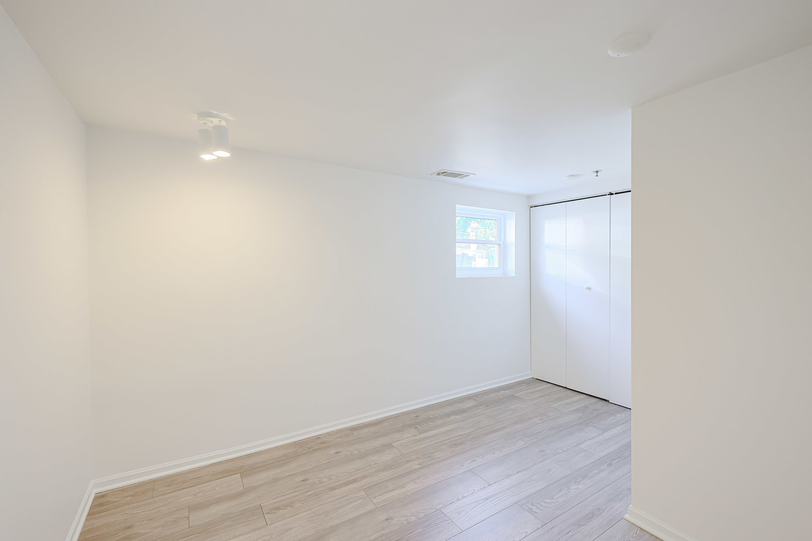 7549 Banks Street Justice, IL 60458 - Photo 44 of 82