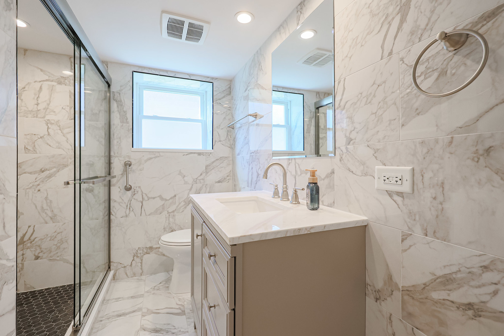 7549 Banks Street Justice, IL 60458 - Photo 46 of 82