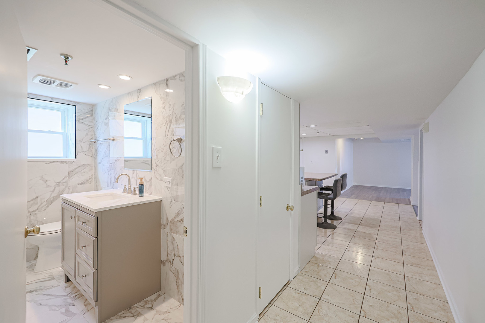 7549 Banks Street Justice, IL 60458 - Photo 49 of 82