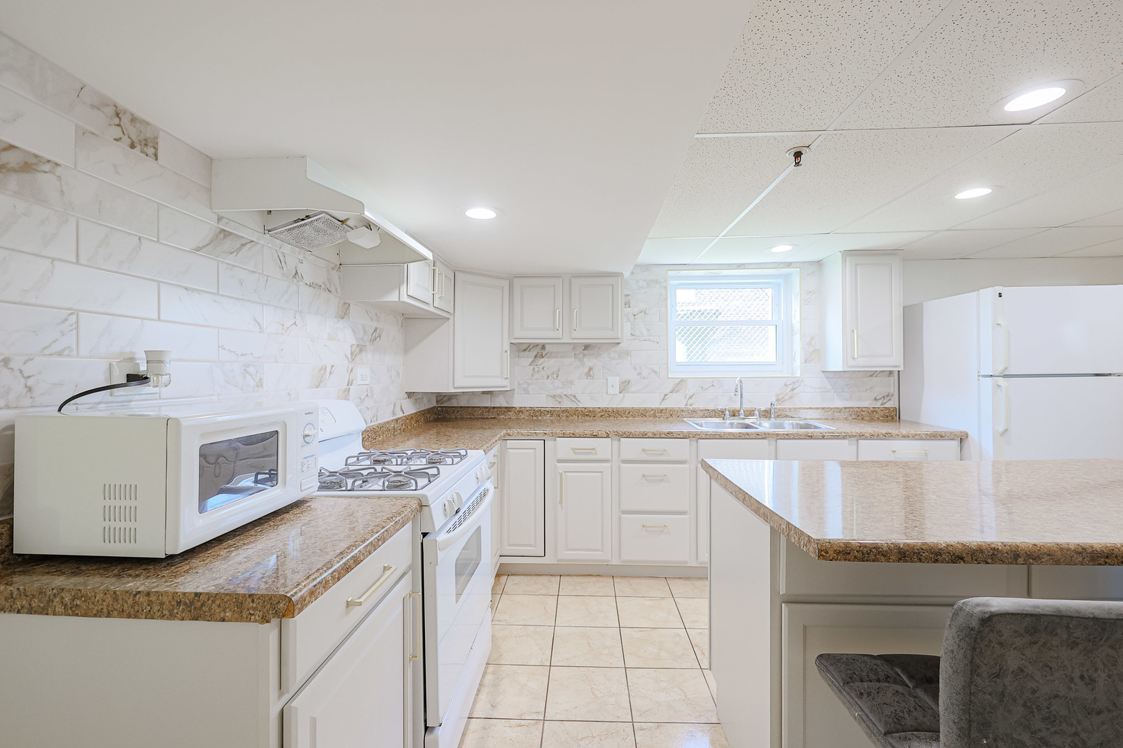 7549 Banks Street Justice, IL 60458 - Photo 52 of 82