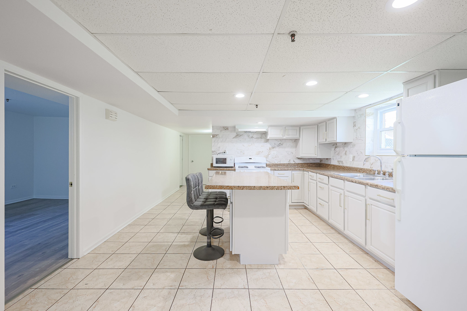 7549 Banks Street Justice, IL 60458 - Photo 55 of 82