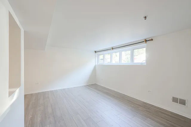 $660,000 | 7549 Banks Street, Justice, IL 60458