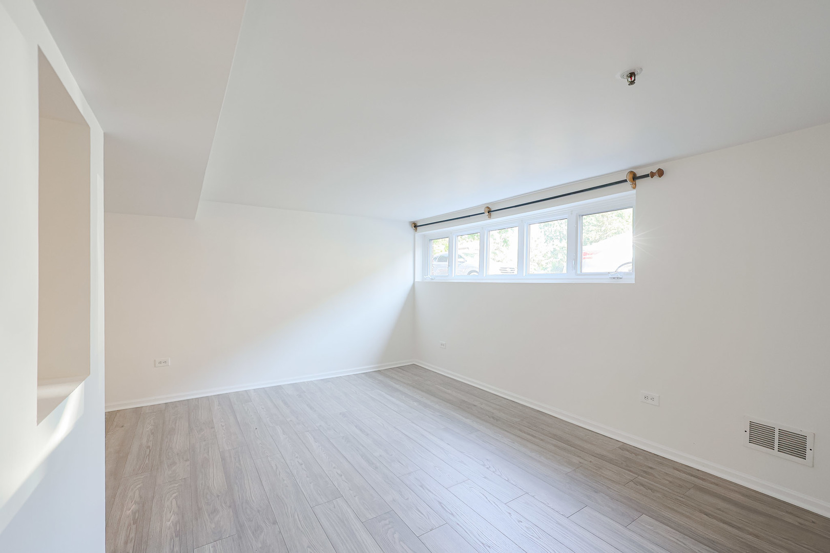 7549 Banks Street Justice, IL 60458 - Photo 64 of 82