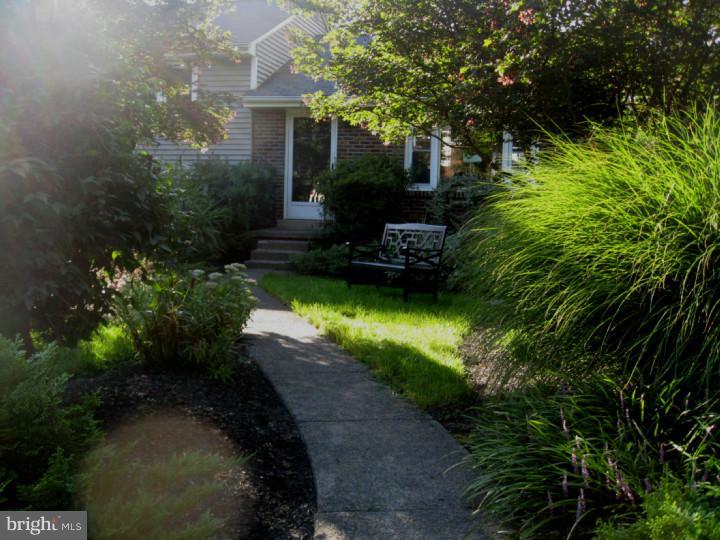 221 Davis Road Doylestown, PA 18901 - Photo 2 of 16 Gallery Image 2