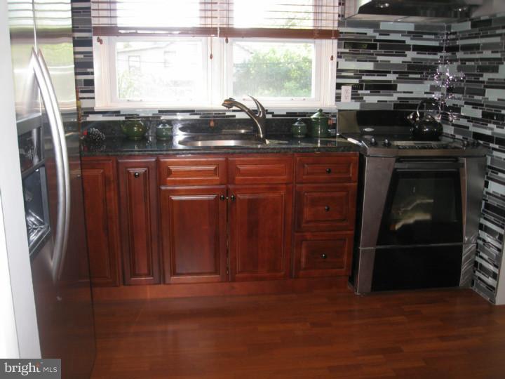 221 Davis Road Doylestown, PA 18901 - Photo 8 of 16 Gallery Image 8