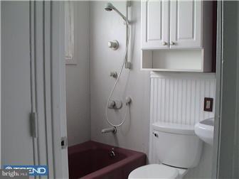 42 Grapevine Road Levittown, PA 19057 - Photo 6 of 8