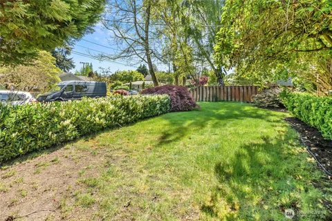 $999,950 | 8205 19th Avenue Northeast, Seattle, WA 98115