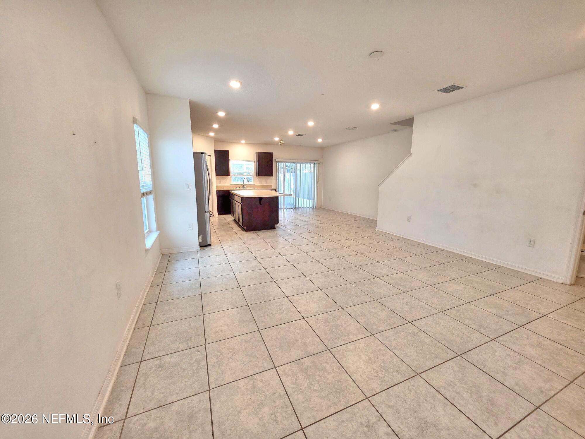 734 Bent Baum Road Jacksonville, FL 32205 - Photo 3 of 33 20260209_132357_resized_tonemapped