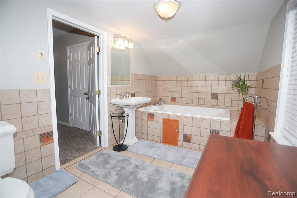 3096 Devondale Road Rochester Hills, MI 48309 - Photo 29 of 41